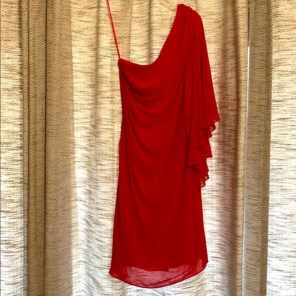 Chiffon one-shoulder knee length cocktail dress